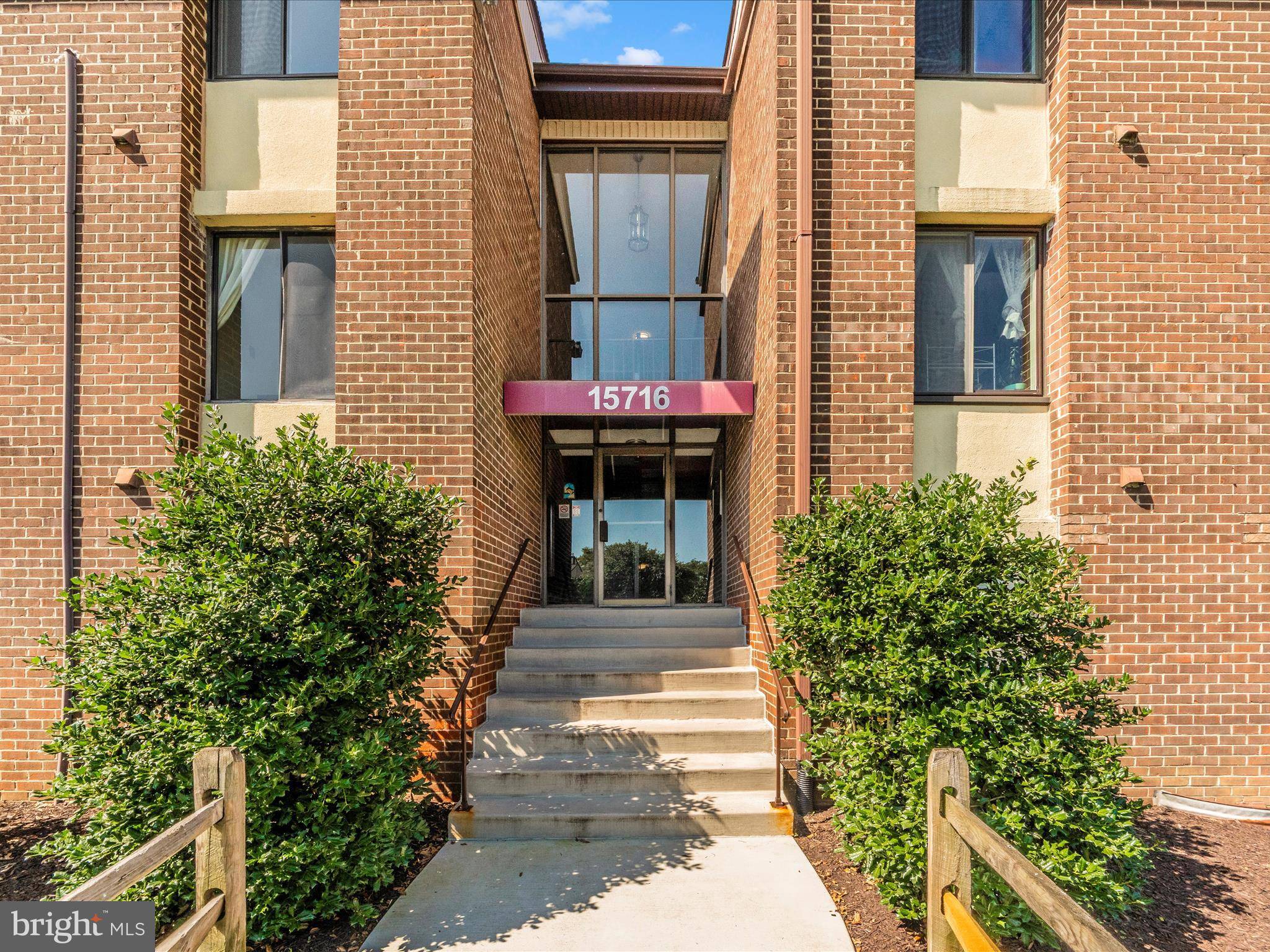 Laurel, MD 20707,15716 DORSET RD #201