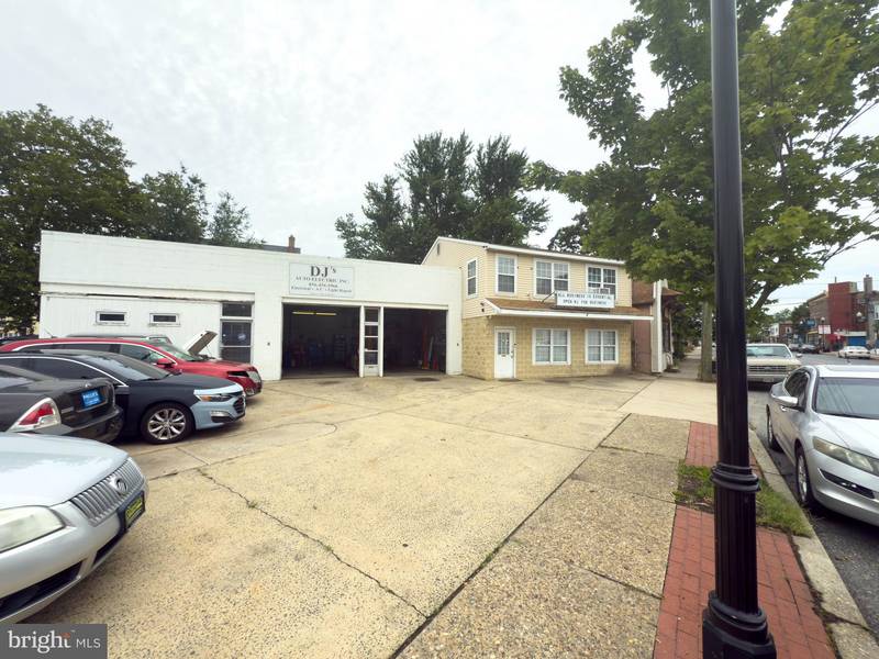 39 S BROADWAY, Gloucester City, NJ 08030