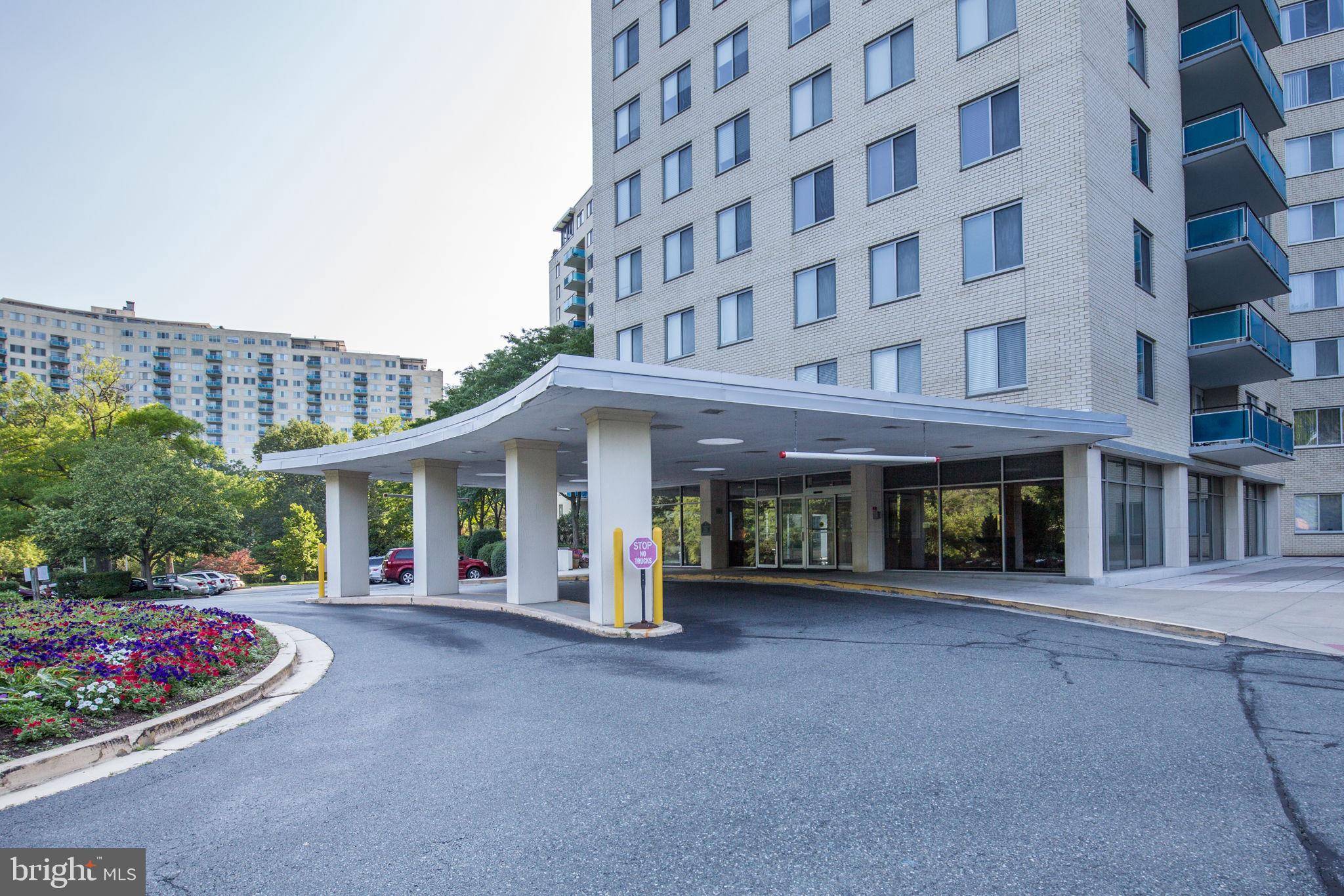 Rockville, MD 20852,10401 GROSVENOR PL #1528