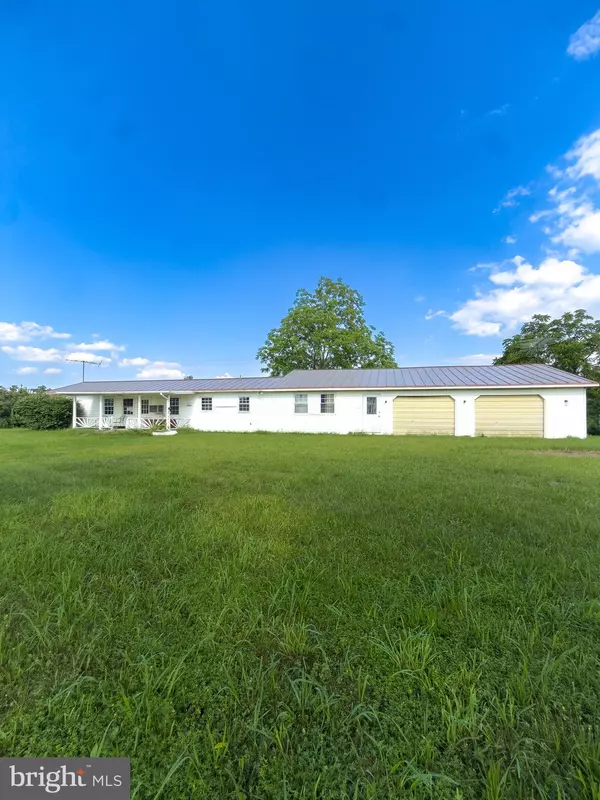 Berkeley Springs, WV 25411,11101 WINCHESTER GRADE RD