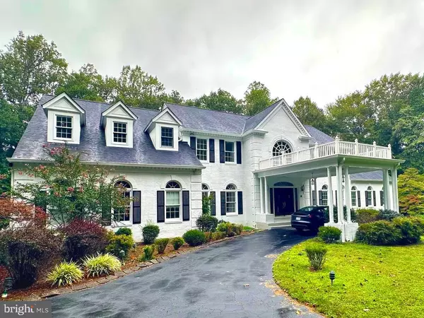 7808 HILL HOUSE CT, Fairfax Station, VA 22039