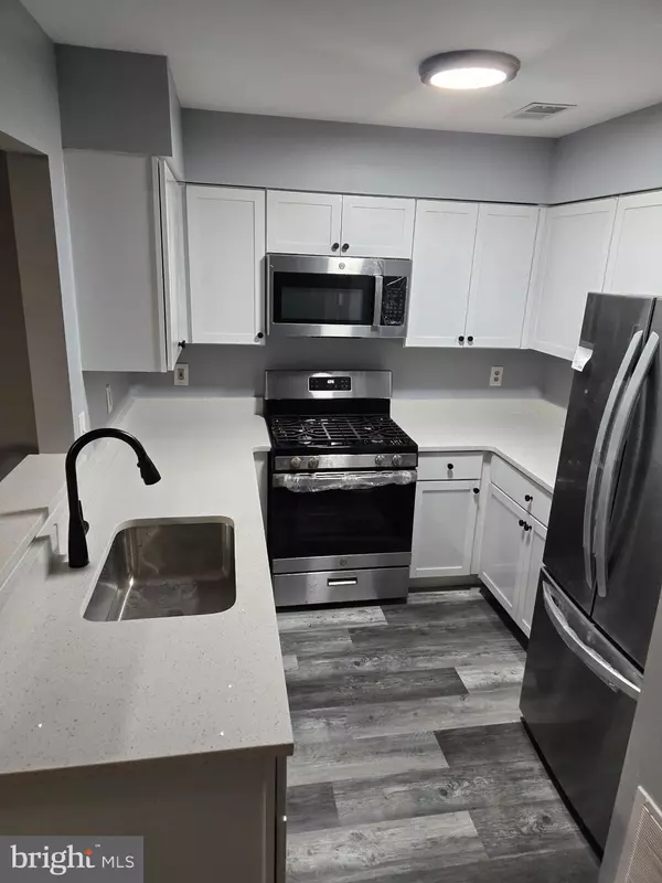 Elkridge, MD 21075,6368 BAYBERRY CT #12