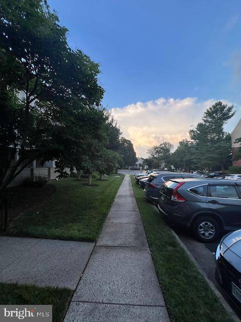 Fairfax, VA 22033,12163 PENDERVIEW TER #1034