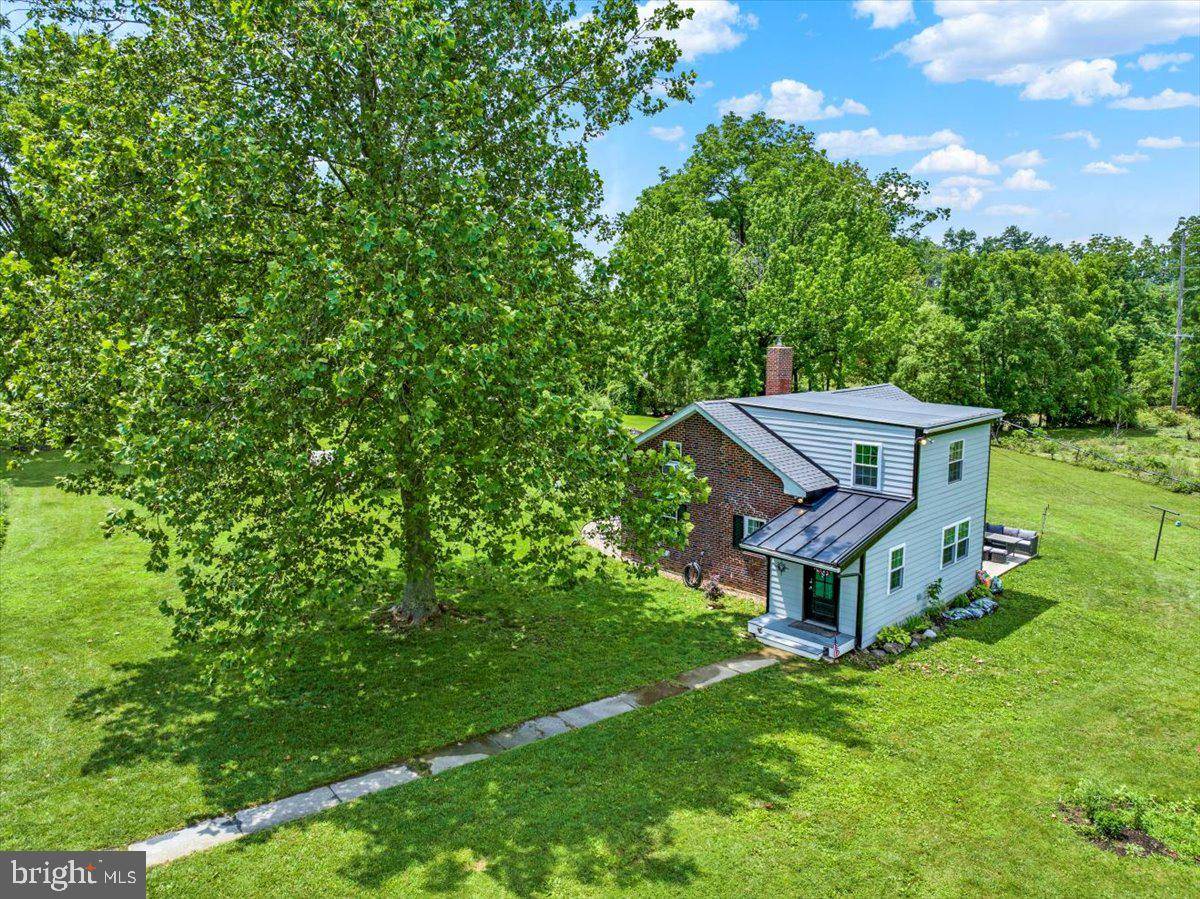 Oley, PA 19547,242 SNYDER RD