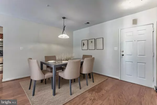 Fairfax, VA 22033,4225 MOZART BRIGADE LN #84