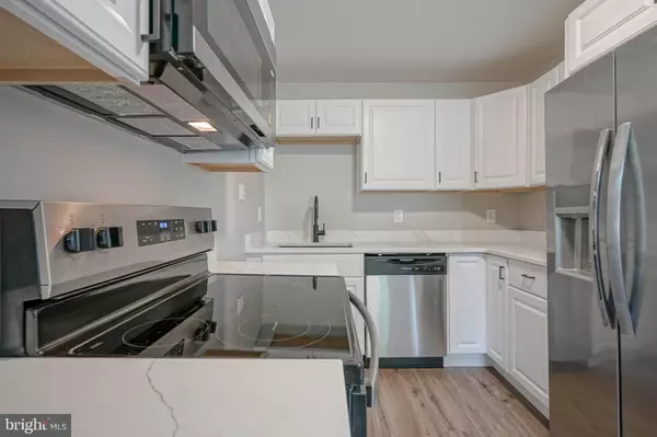 Williamstown, NJ 08094,405 CUSHMAN AVE