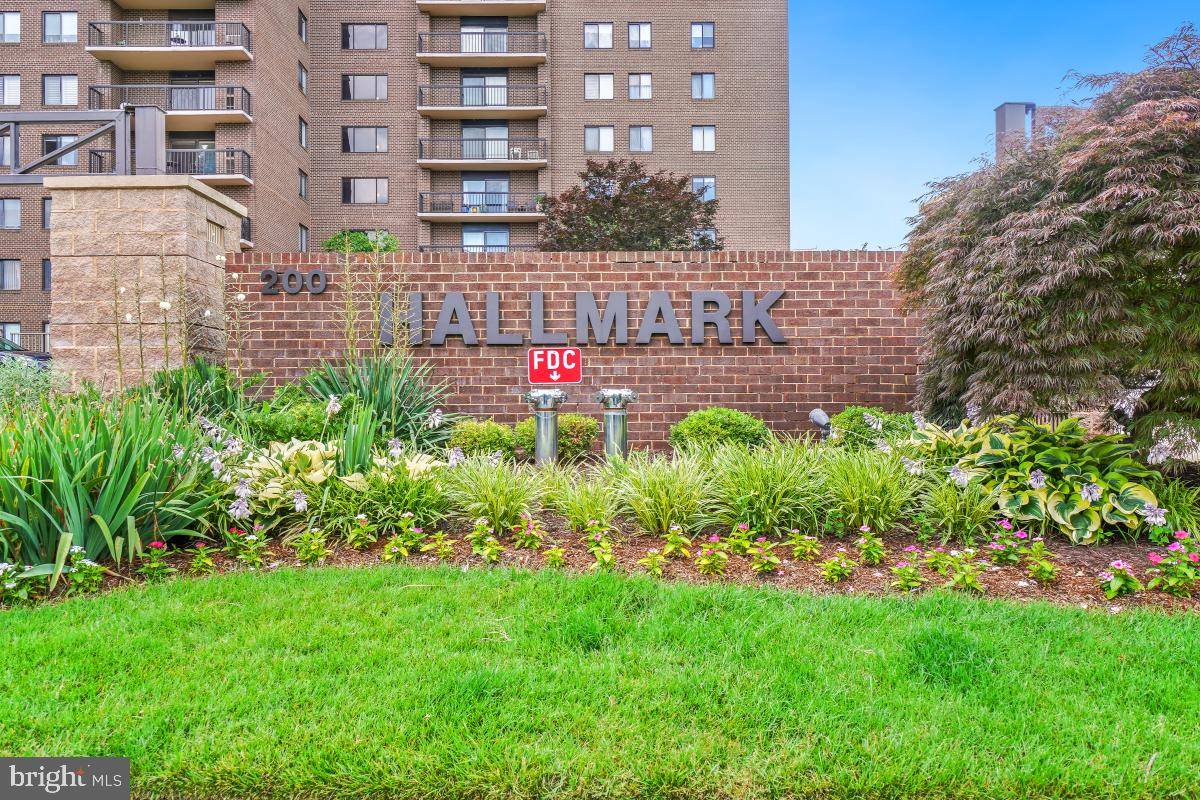 200 N PICKETT ST #509, Alexandria, VA 22304