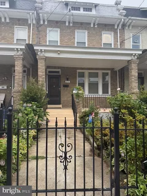 812 EMERSON ST NW, Washington, DC 20011