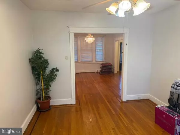 Washington, DC 20011,812 EMERSON ST NW