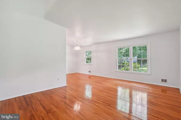 Fairfax, VA 22032,4700 TWINBROOK RD