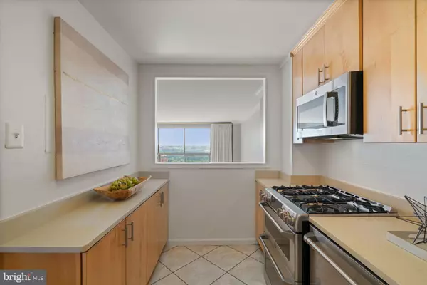 Arlington, VA 22209,1200 N NASH ST N #1125