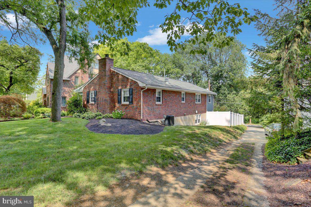 Wyomissing, PA 19610,109 WYOMISSING BLVD