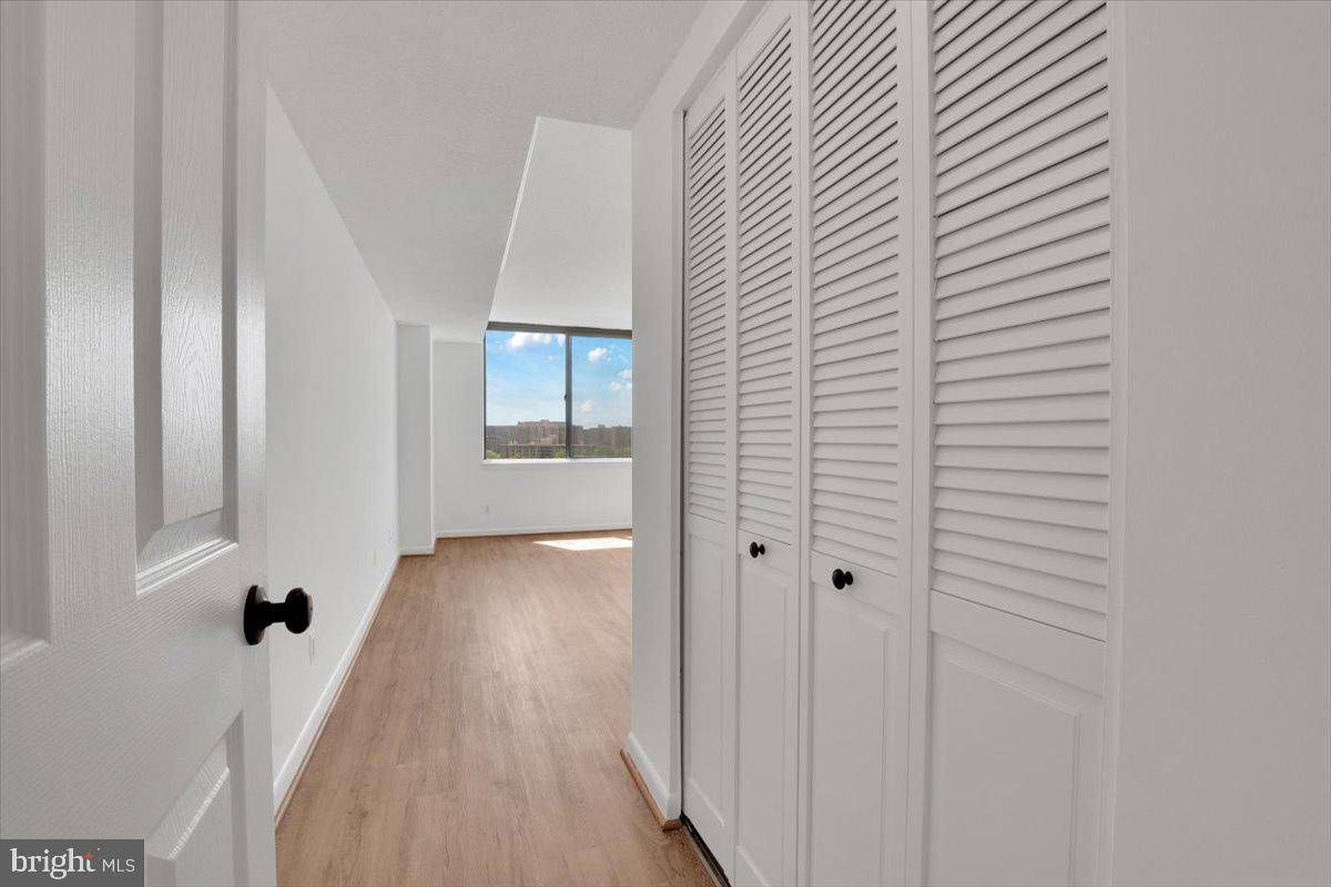 Falls Church, VA 22041,3709 S GEORGE MASON DR #1109E