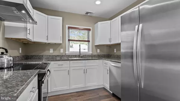 Levittown, PA 19055,297 HOLLY DR