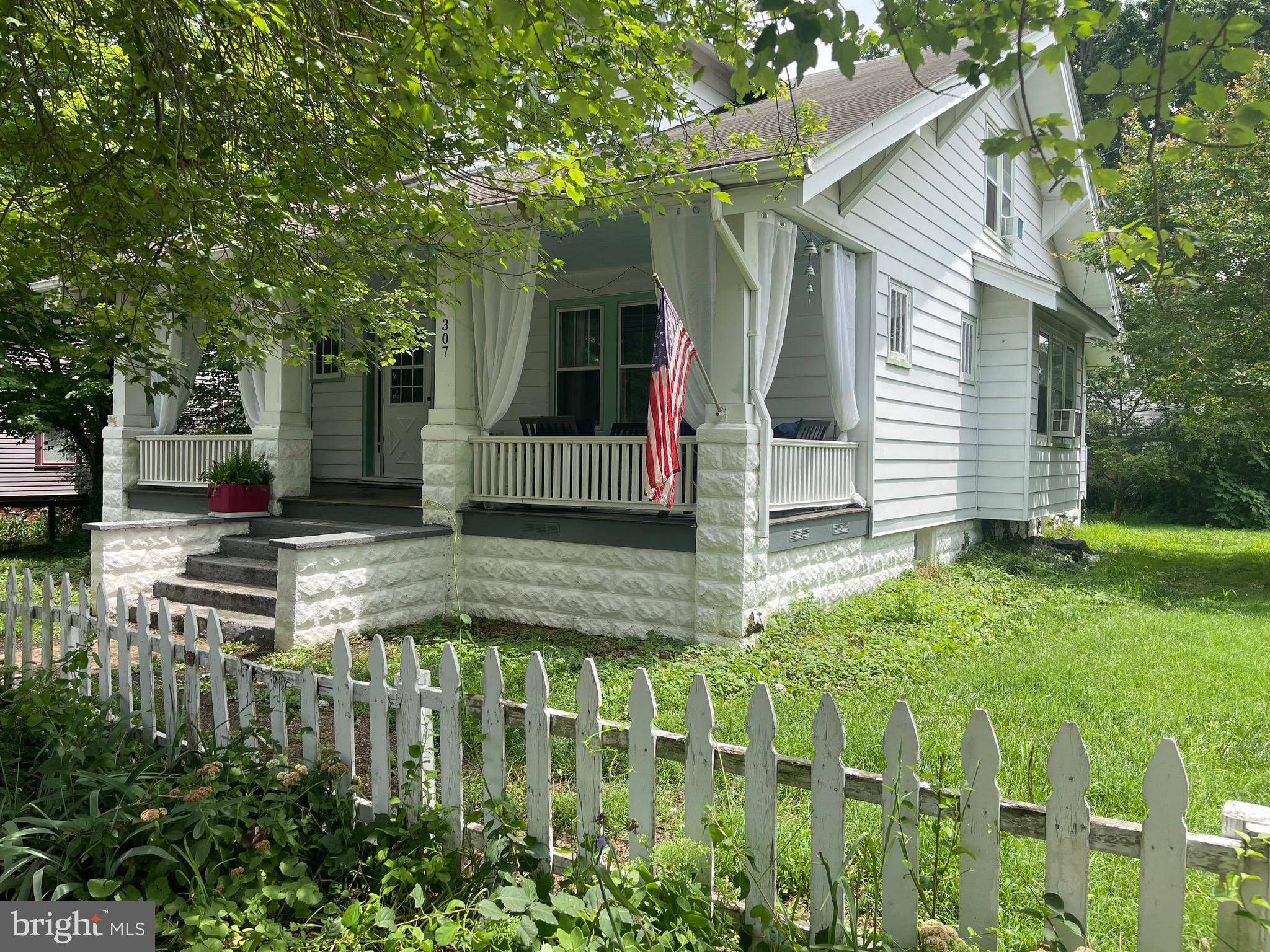 Delaware City, DE 19706,307 CLINTON ST