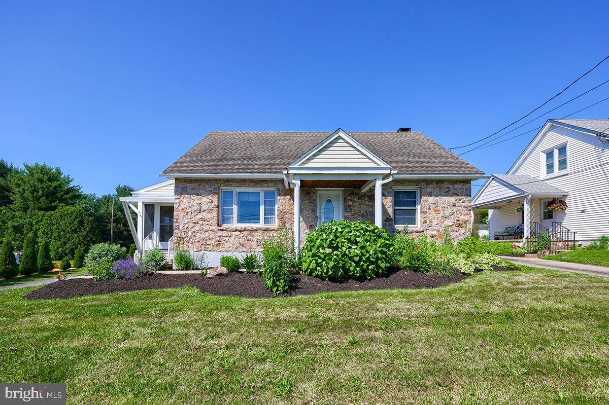 5146 VERA CRUZ RD, Emmaus, PA 18049