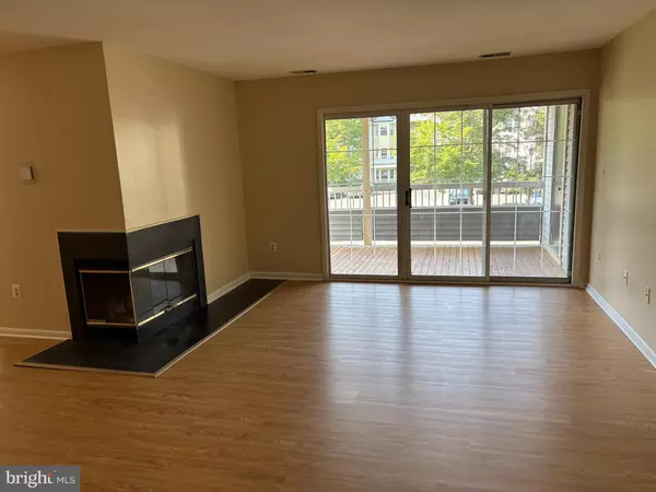 Princeton, NJ 08540,112 BISCAYNE CT #8