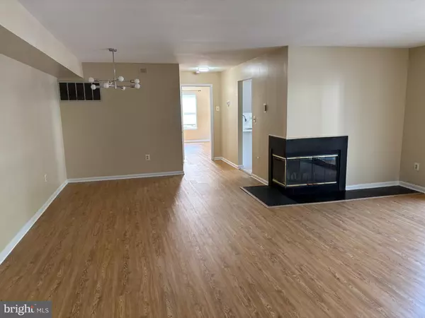 Princeton, NJ 08540,112 BISCAYNE CT #8