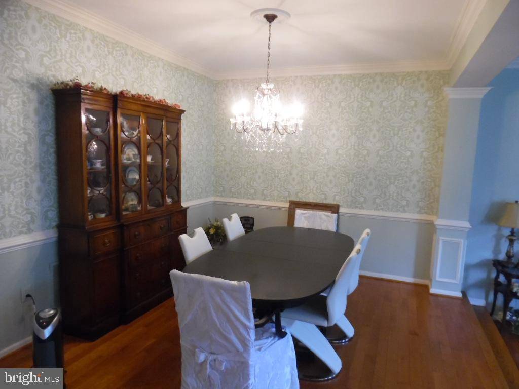 Sterling, VA 20165,20597 GLENMERE SQ