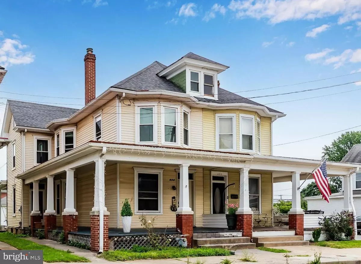 Palmyra, PA 17078,604 N RAILROAD ST