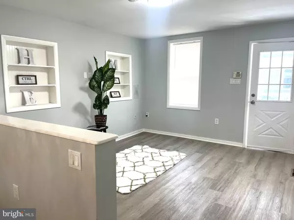 58 E MONROE ST, Mount Holly, NJ 08060