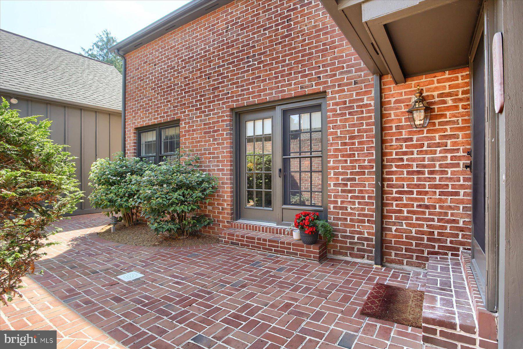 Hummelstown, PA 17036,1177 DRAYMORE CT