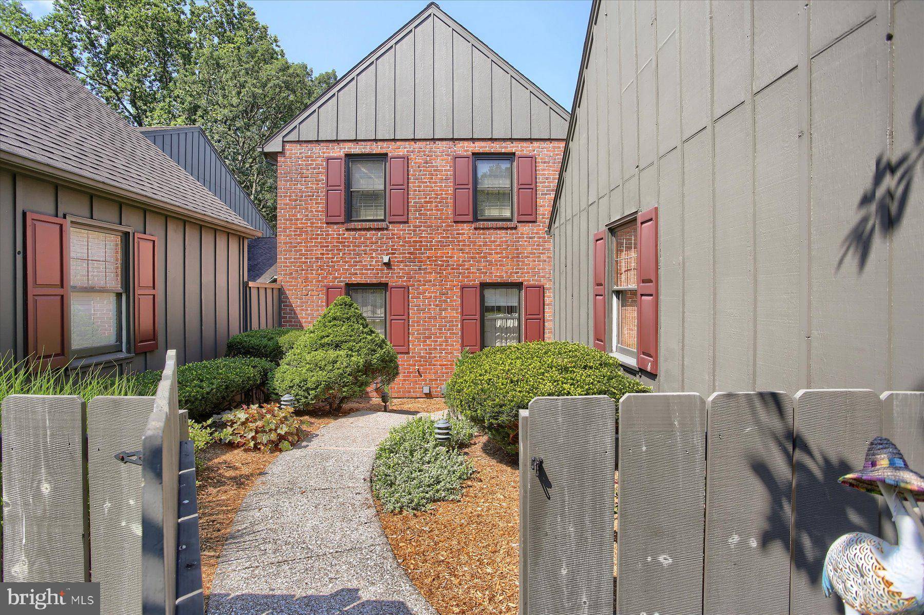 Hummelstown, PA 17036,1177 DRAYMORE CT