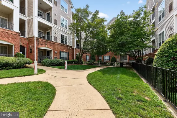 4854 EISENHOWER AVE #249, Alexandria, VA 22304
