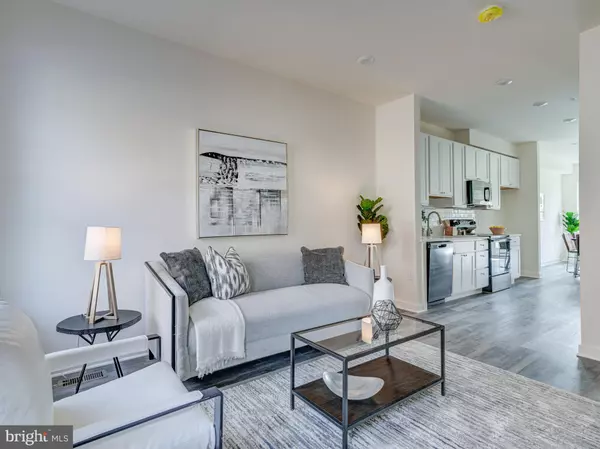 2103 E CUMBERLAND ST, Philadelphia, PA 19125