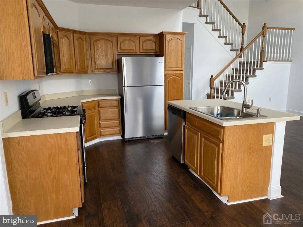 Plainsboro, NJ 08536,33 MARION DR