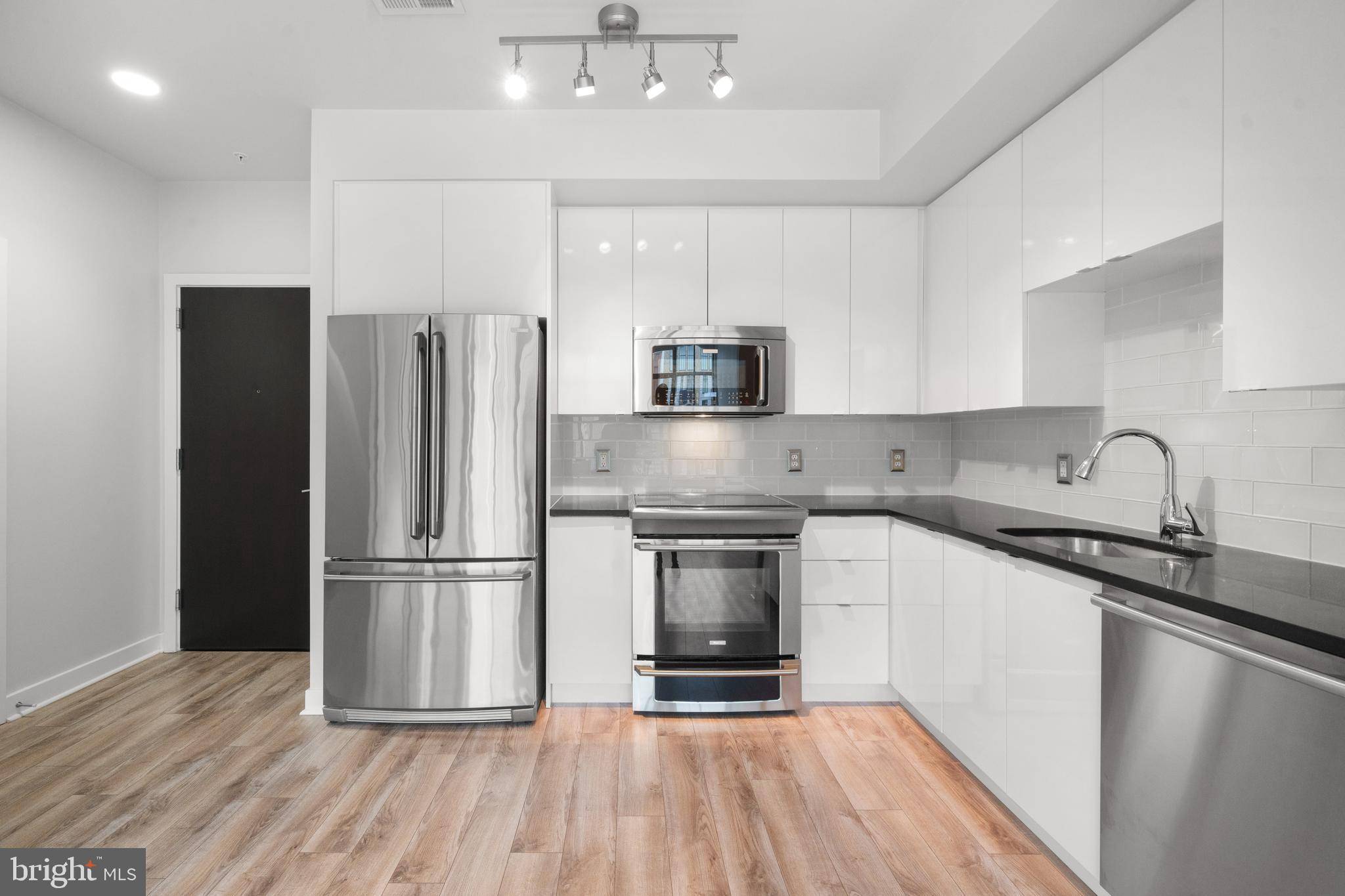 Washington, DC 20001,460 NEW YORK AVE NW #1001