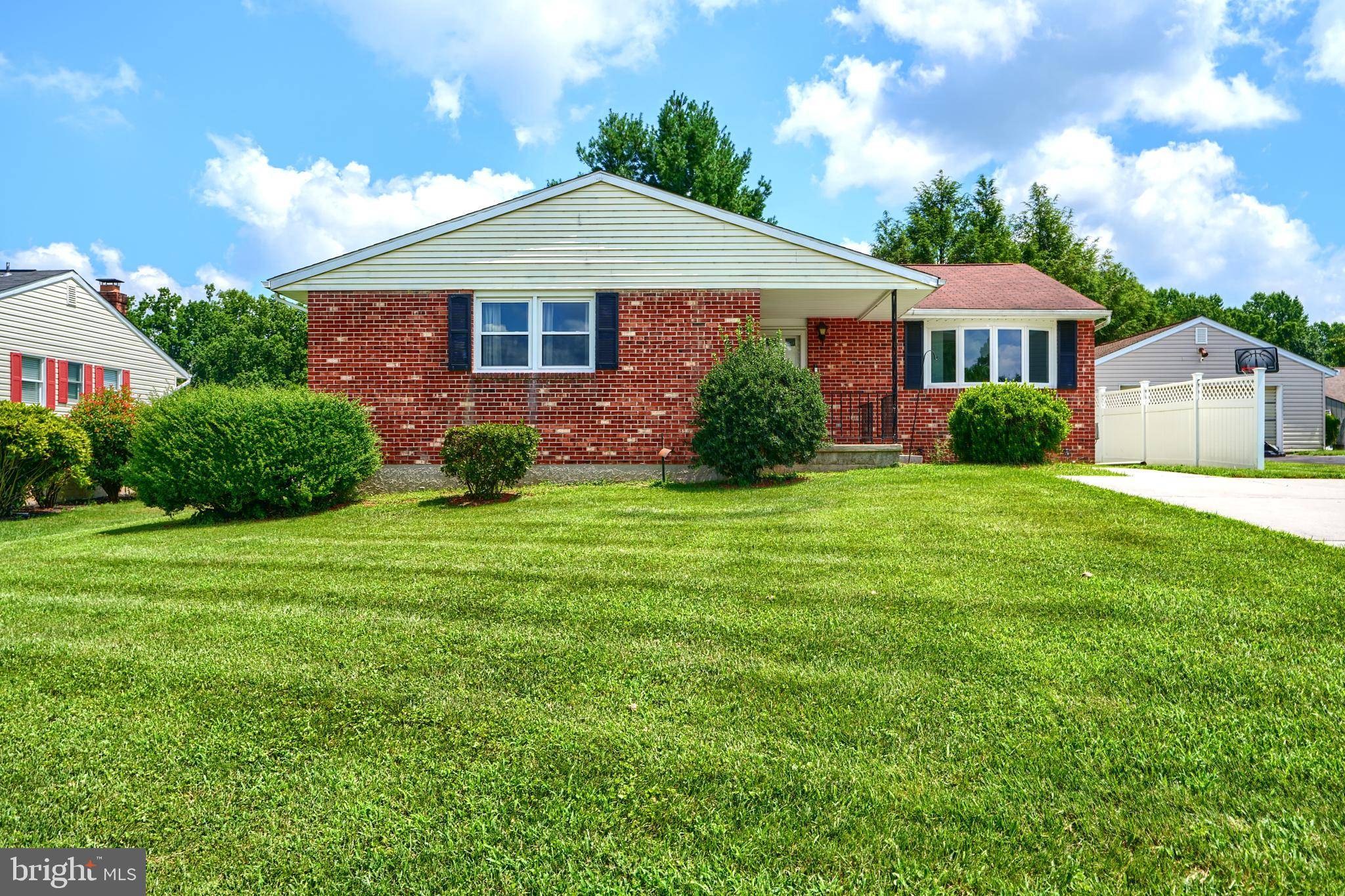 4026 SILVAGE RD, Baltimore, MD 21236