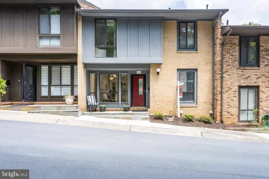 38 GREAT PINES CT, Rockville, MD 20850