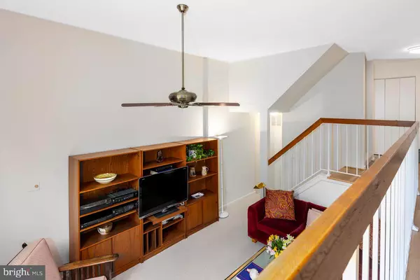 Rockville, MD 20850,38 GREAT PINES CT