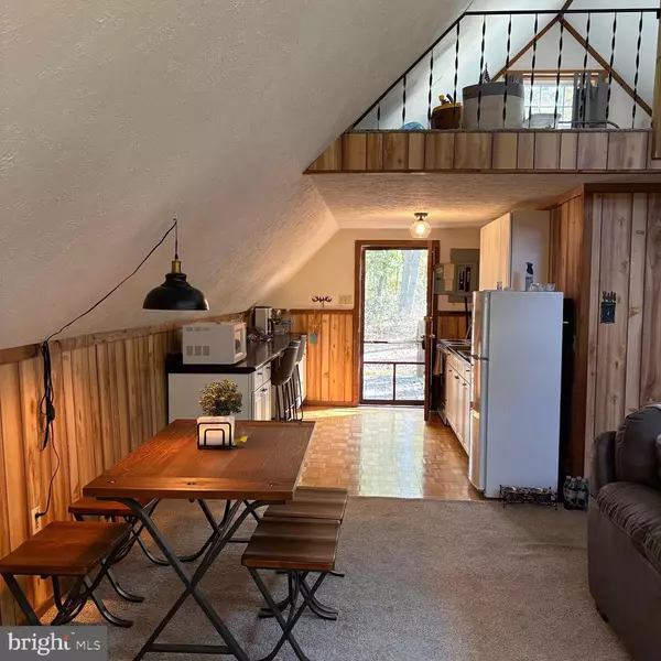 Capon Bridge, WV 26711,979 RITTER DR