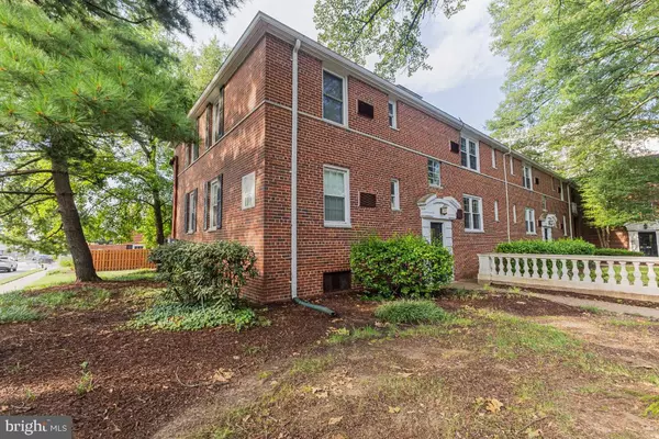 Arlington, VA 22203,100 N GEORGE MASON DR #100-3