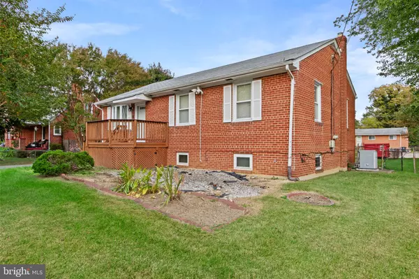 District Heights, MD 20747,3002 WALTERS LN