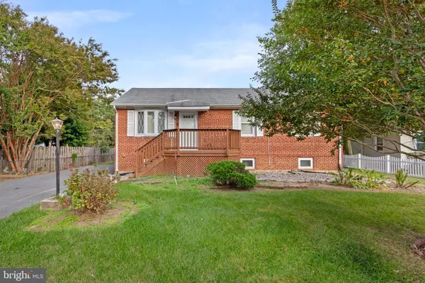 District Heights, MD 20747,3002 WALTERS LN