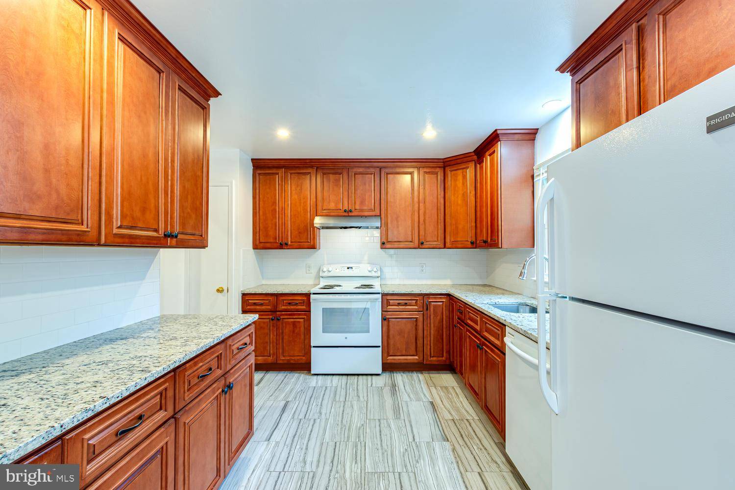 Princeton, NJ 08540,857 CHERRY HILL RD