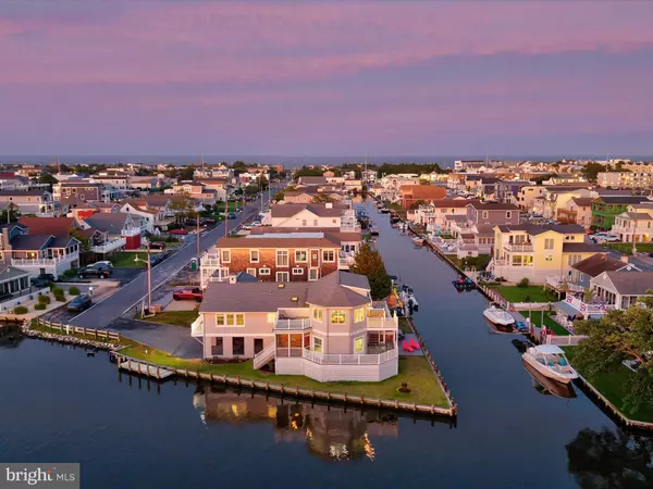 Fenwick Island, DE 19944,36 W BAYARD ST