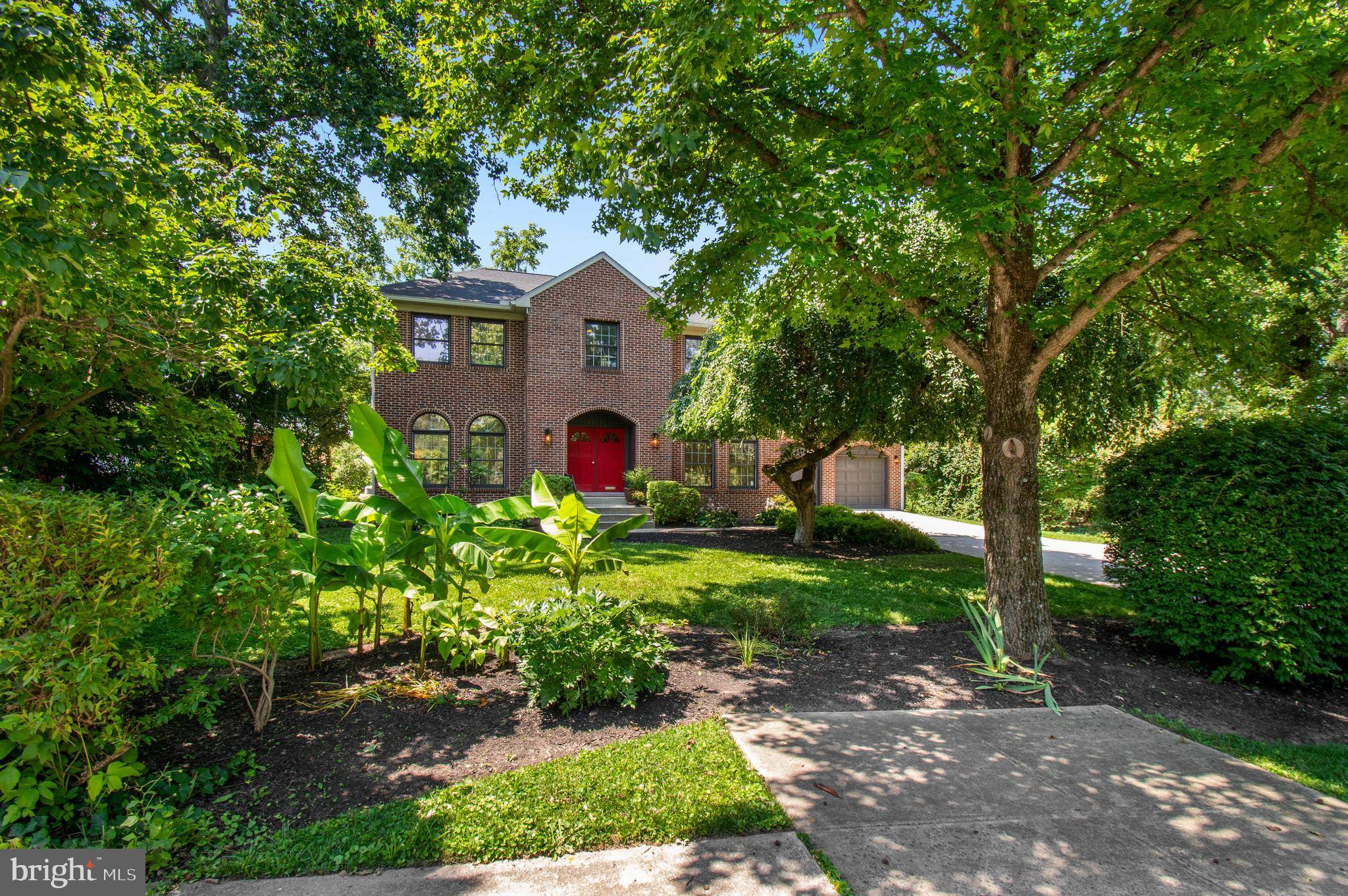 Bethesda, MD 20816,6212 MASSACHUSETTS AVE