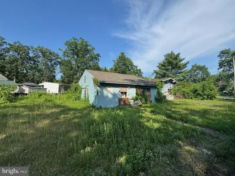 3624 LAKE AVE, Williamstown, NJ 08094