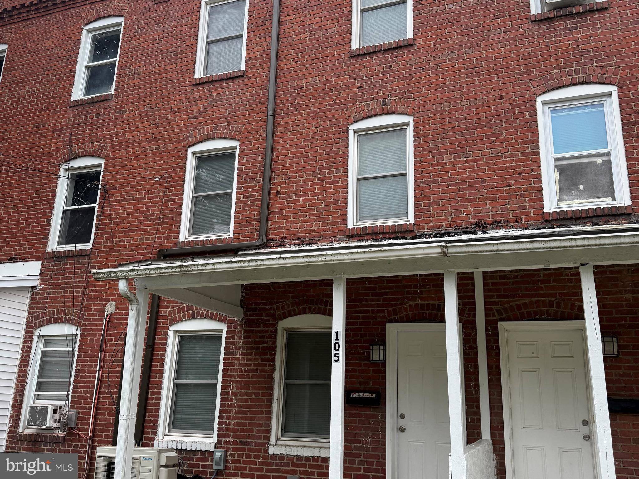 105 HICKMAN RD, Claymont, DE 19703