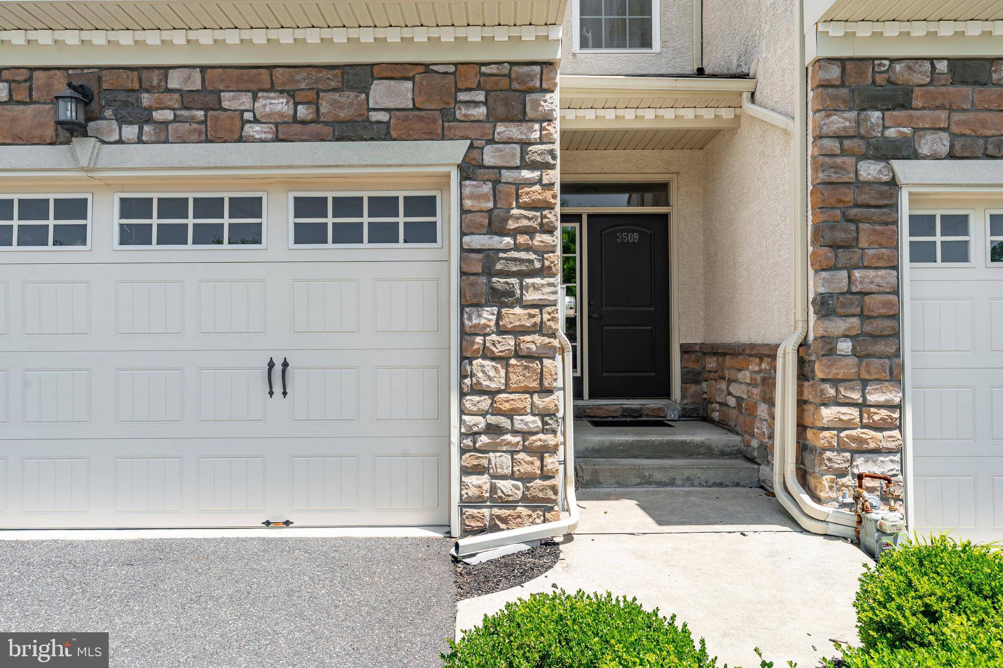 Emmaus, PA 18049,3509 LENAPE LN
