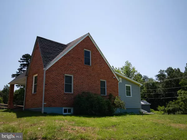 Front Royal, VA 22630,2450 HAPPY CREEK RD