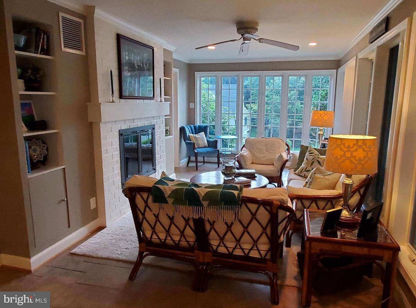 Arlington, VA 22207,3712 25TH ST N