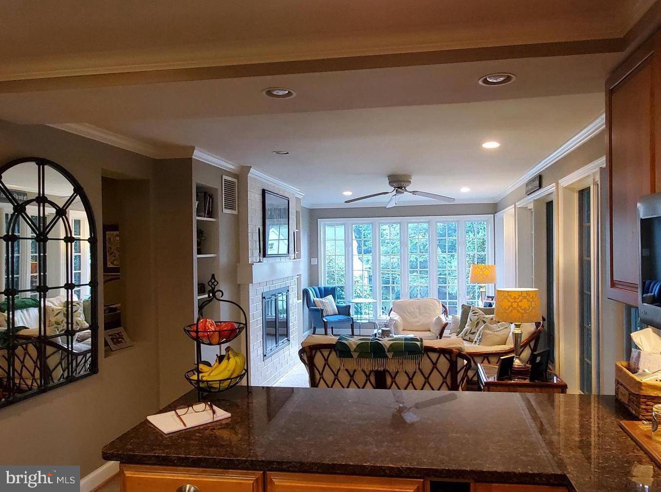 Arlington, VA 22207,3712 25TH ST N