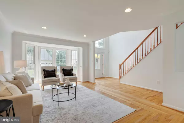 Herndon, VA 20170,1518 SUMMERSET PL