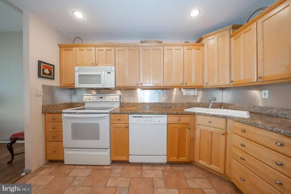 Philadelphia, PA 19106,233 S 6TH ST #2310F