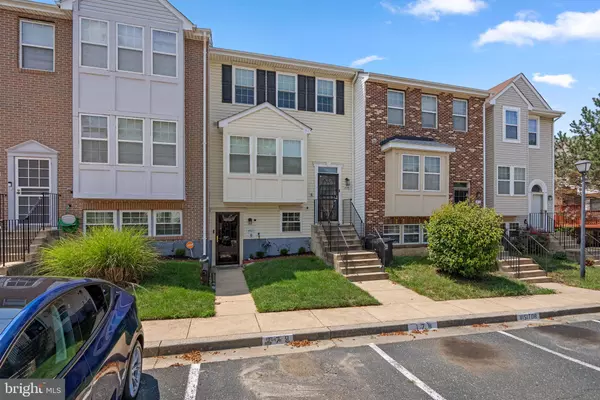 Suitland, MD 20746,4119 CANDY APPLE LN #6